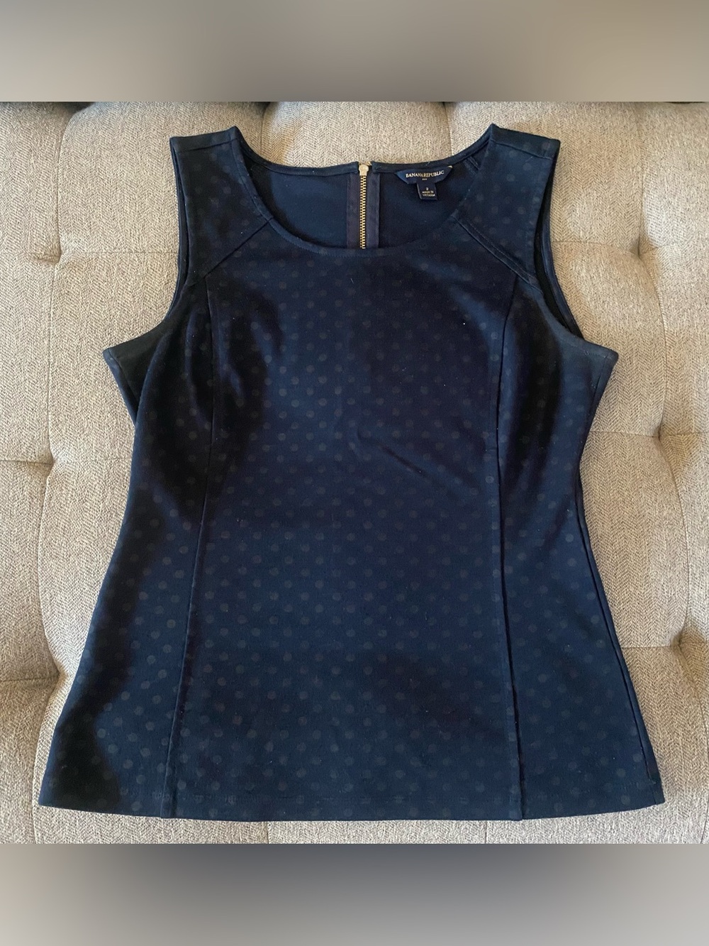 BANANA REPUBLIC Sleeveless Dark blue ShellTop, Exposed Zipper Back Size 2